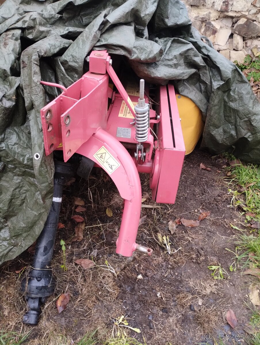 Prodám bubnovou sekačku za traktor - 4