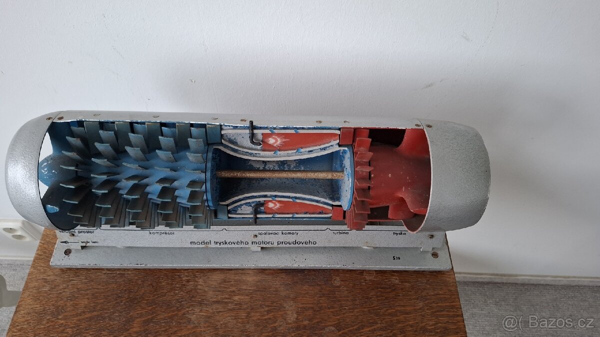Model tryskoveho motoru - 4