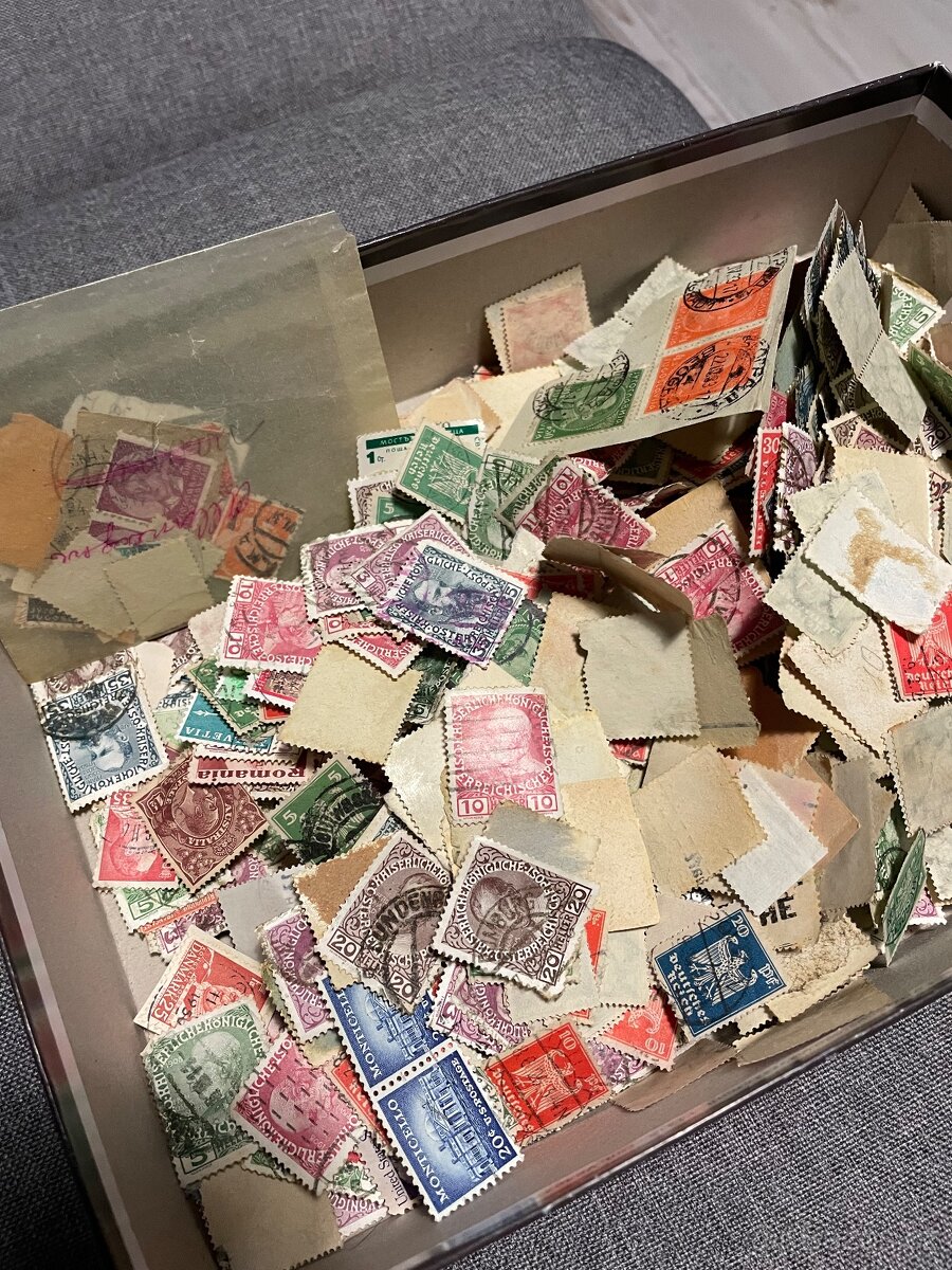 Poštovní známky - 4