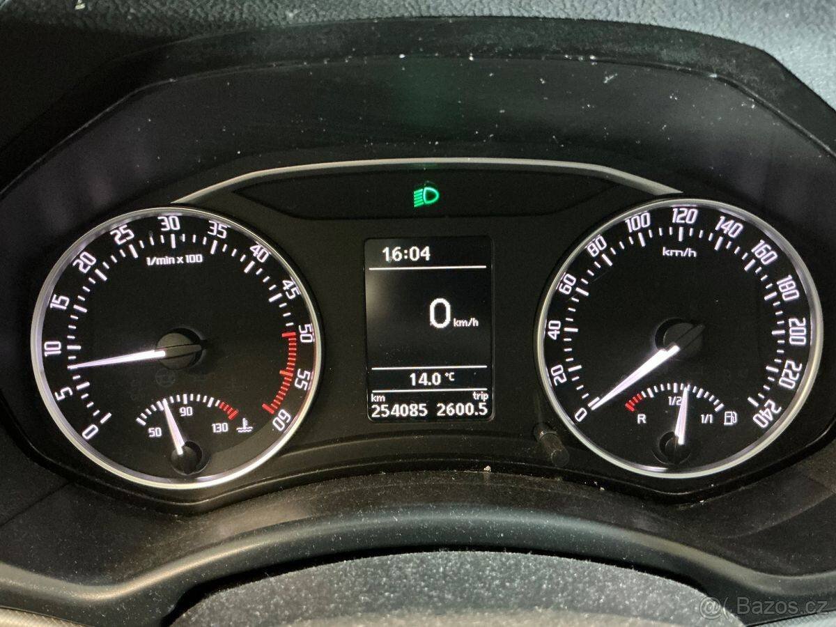 Škoda Octavia II 2.0 TDI 103kW,tažné,serviska - 4