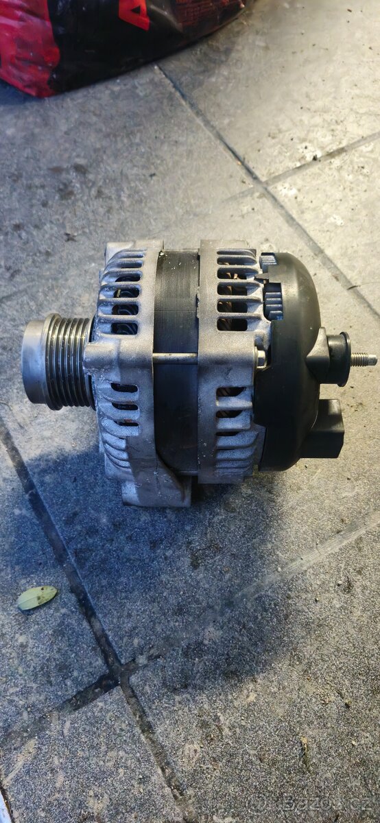 Alternator land rover 3.0tdv6 range rover - 4