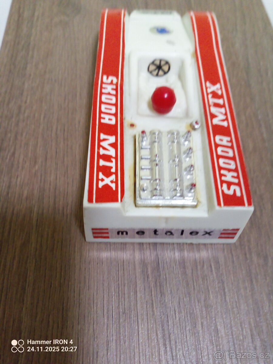 Retro autíčko MTX - 4