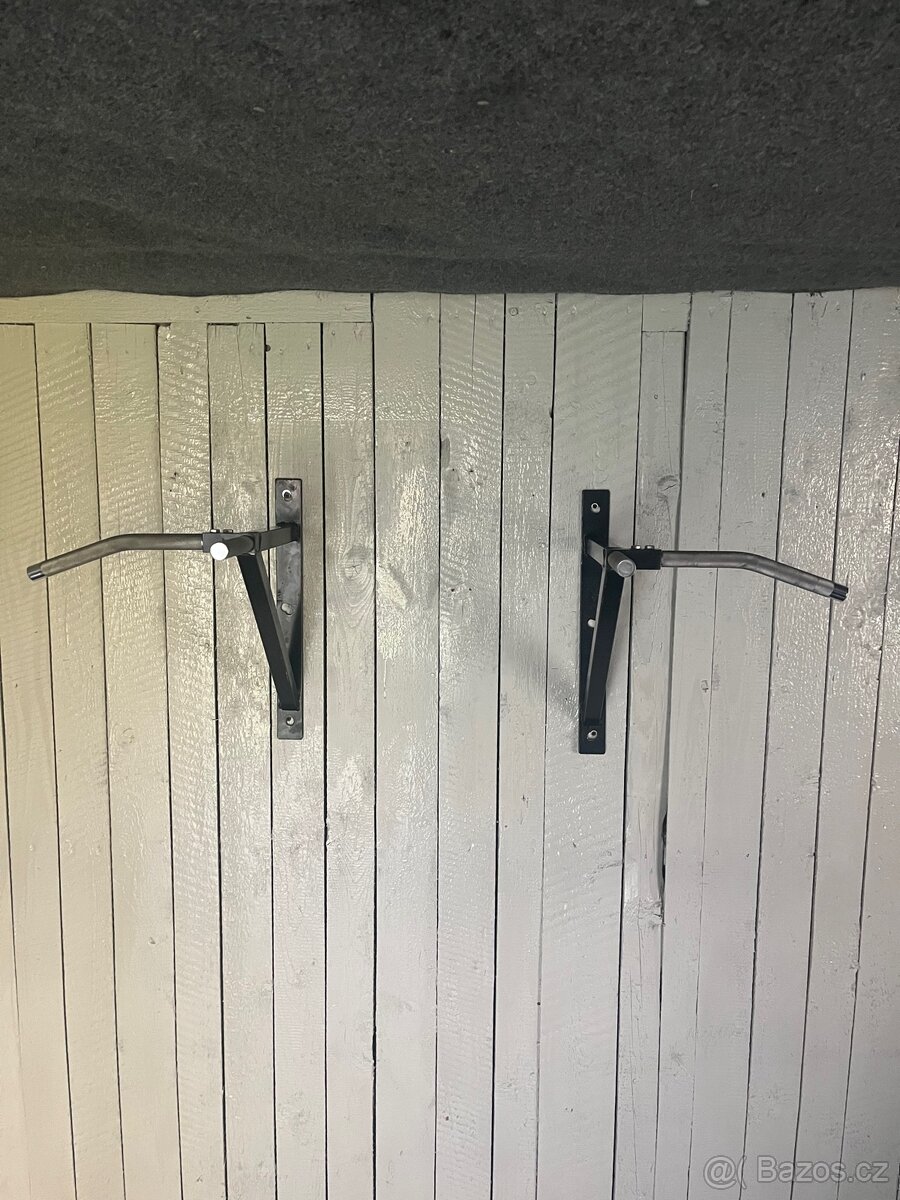 Posilovací hrazda na zeď - 4