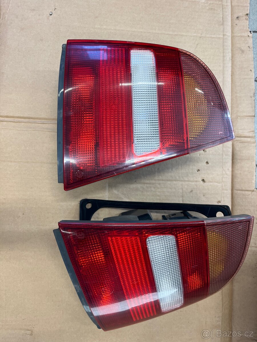 Světla Octavia 1 - 4