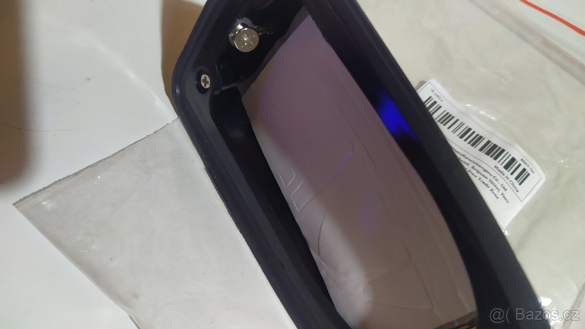 Anténa "žraločí ploutev". Nová - 4