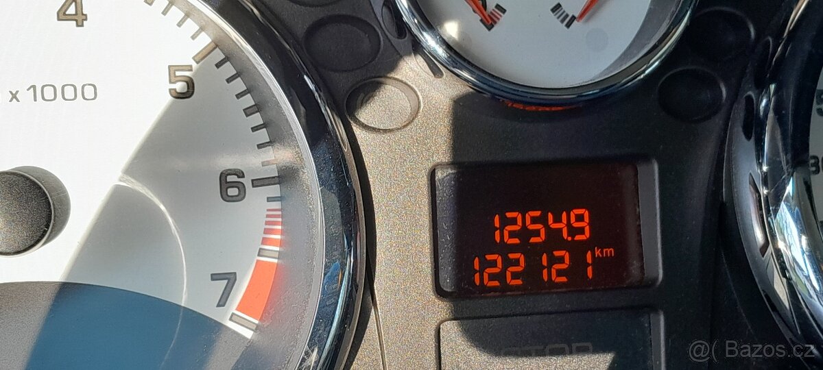 Peugeot 207 CC Cabrio 1.6 - 4