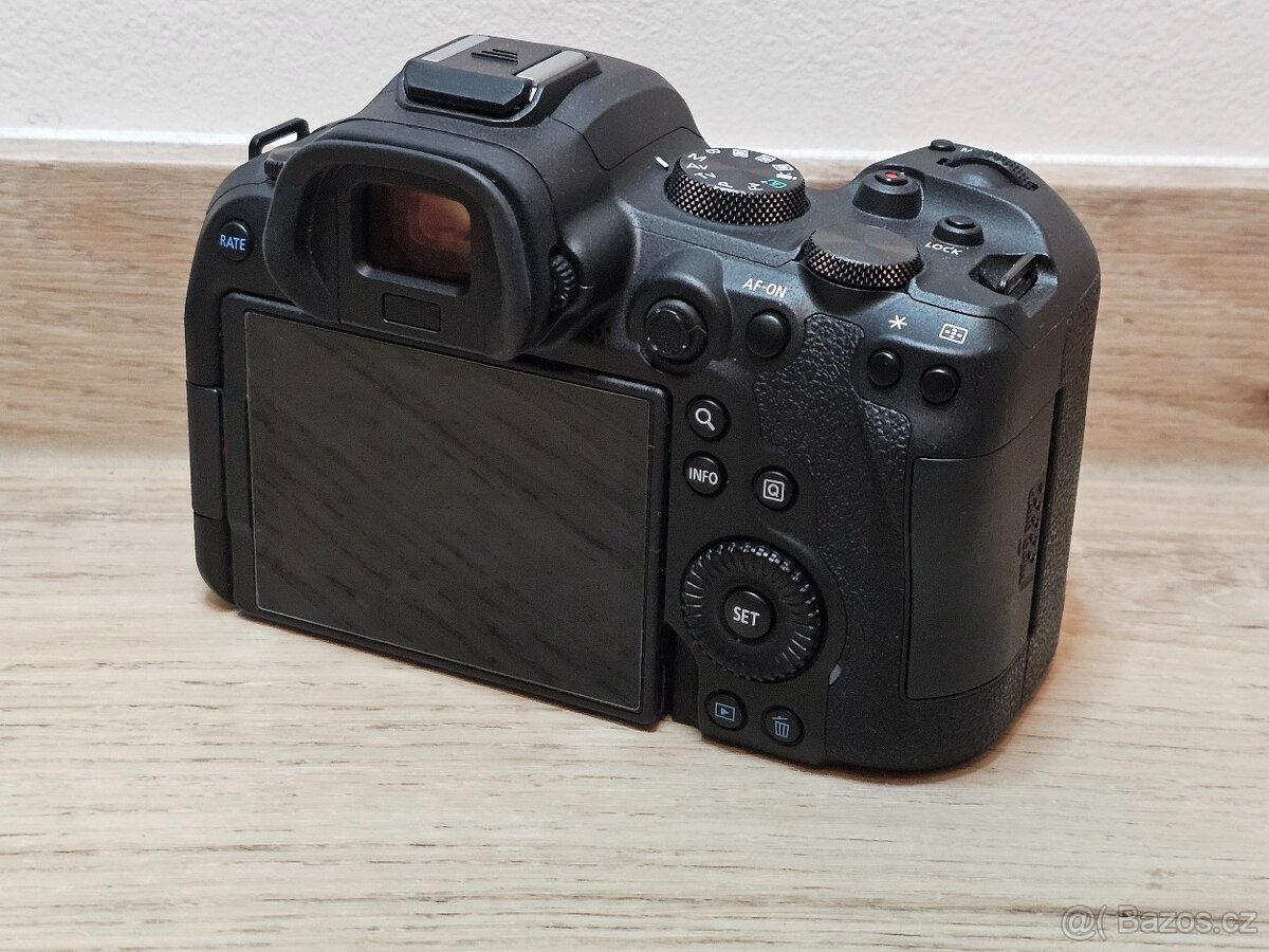 Canon R6 TOP STAV - 4