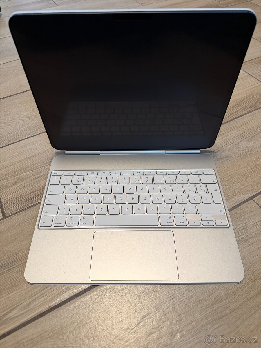 iPad Pro 13" M4 (512GB, Cellular) + Magic Keyboard + Pencil - 4