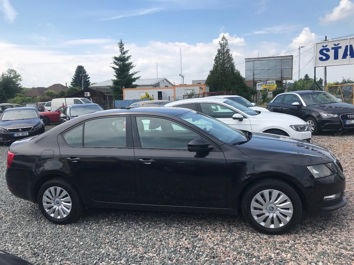 Škoda Octavia, 1.6 TDI 85 KW,TEMPOMAT,ČR... - 4