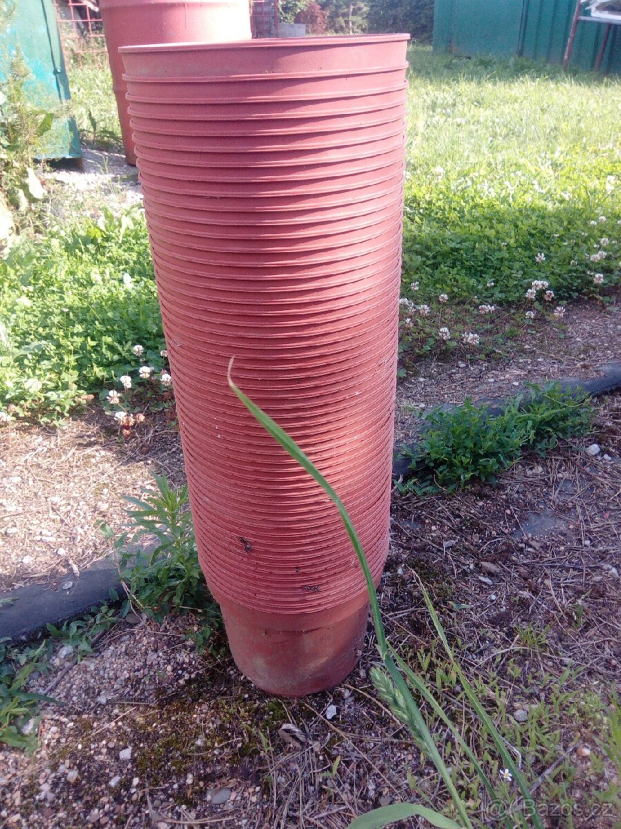 Květináče - různé velikosti a barvy - 4