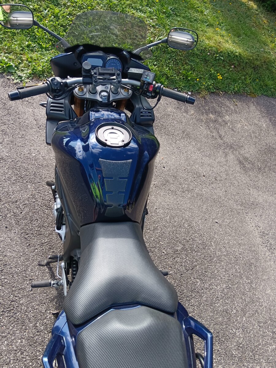 Yamaha Fazer 1000 - 4