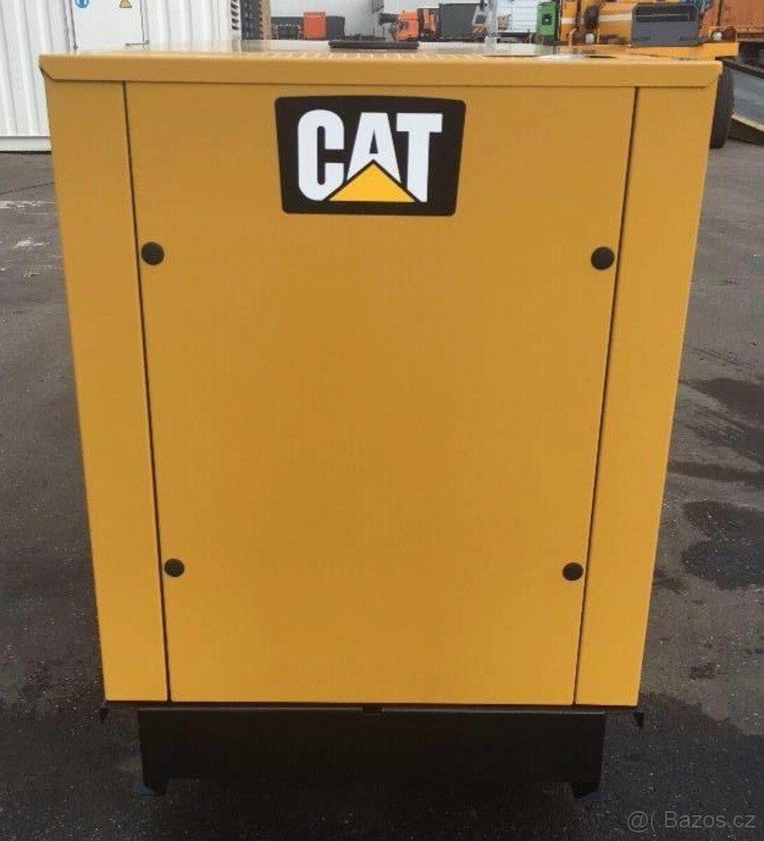 Dieselový generátor Caterpillar DE13.5E3 – 13,5 kVA – TOP ST - 4