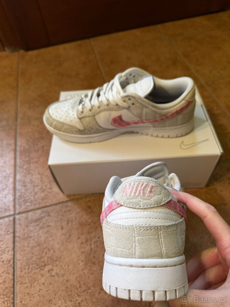 Prodám nové Nike Dunk Low Unlocked. - 4