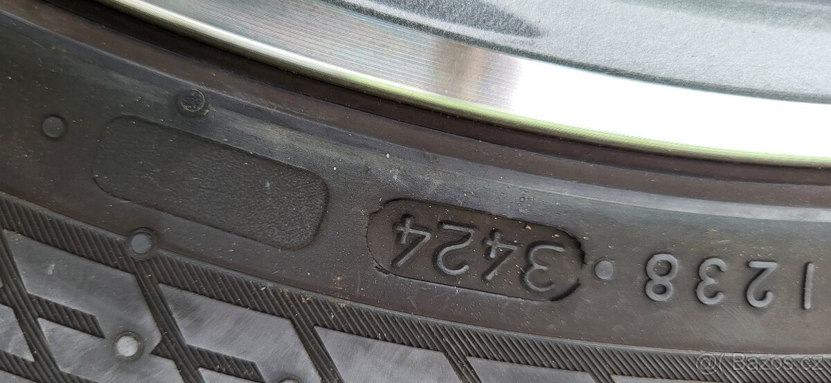 ZIMNÍ SADA ORIG. ALU KOL MERCEDES BENZ C KLASSE 18" - 4