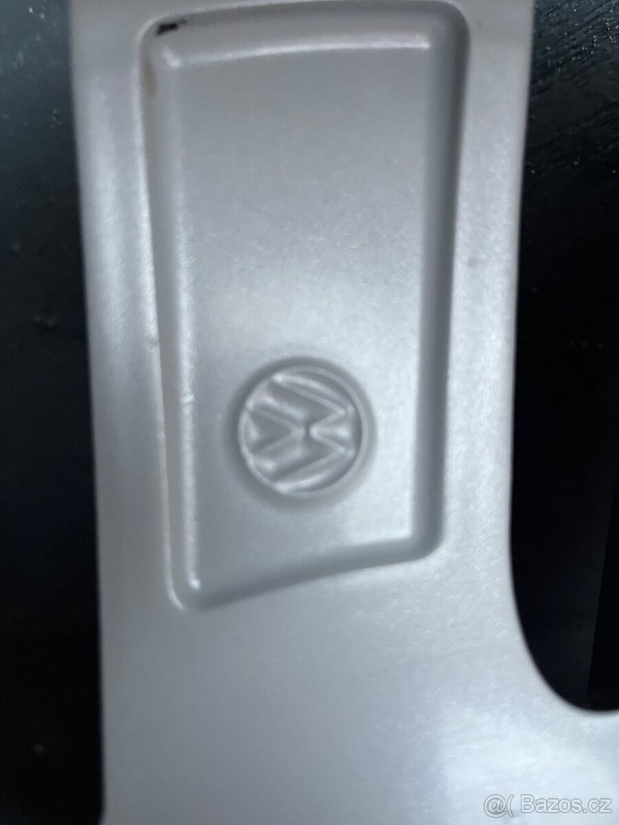 Originální ALU VW Transporter/Multivan 6,5x17H2 ET60 5x120 - 4