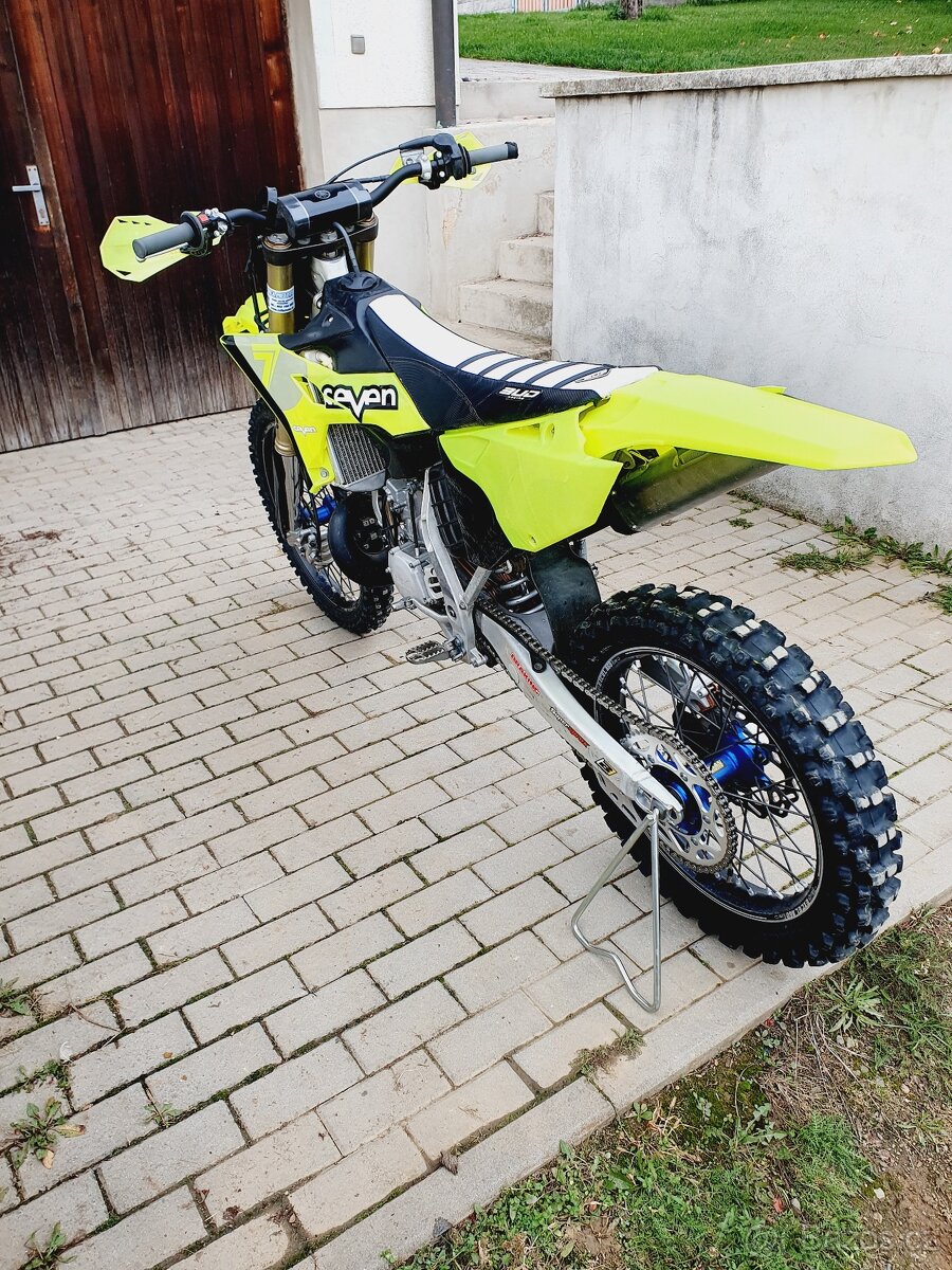 Yamaha yz250 - 4