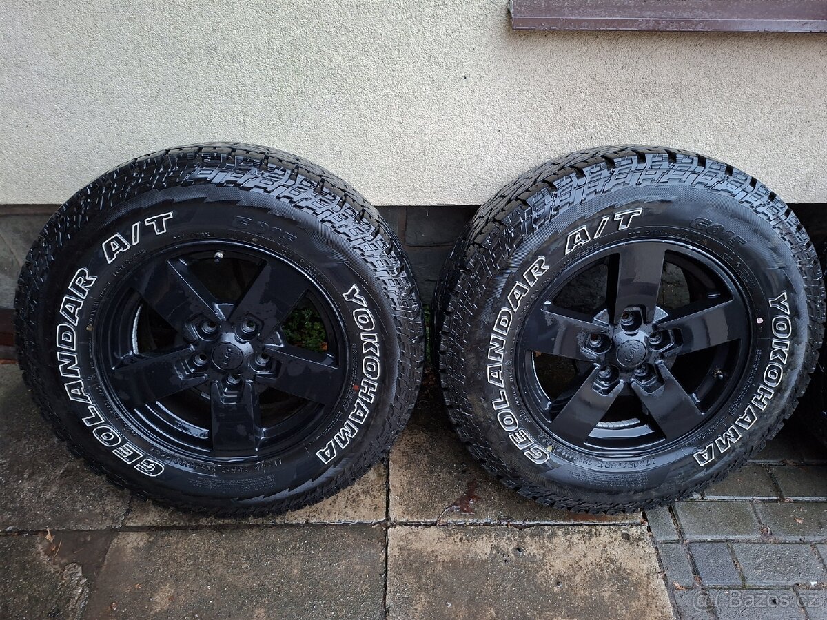 Disky + pneu Jeep - 4