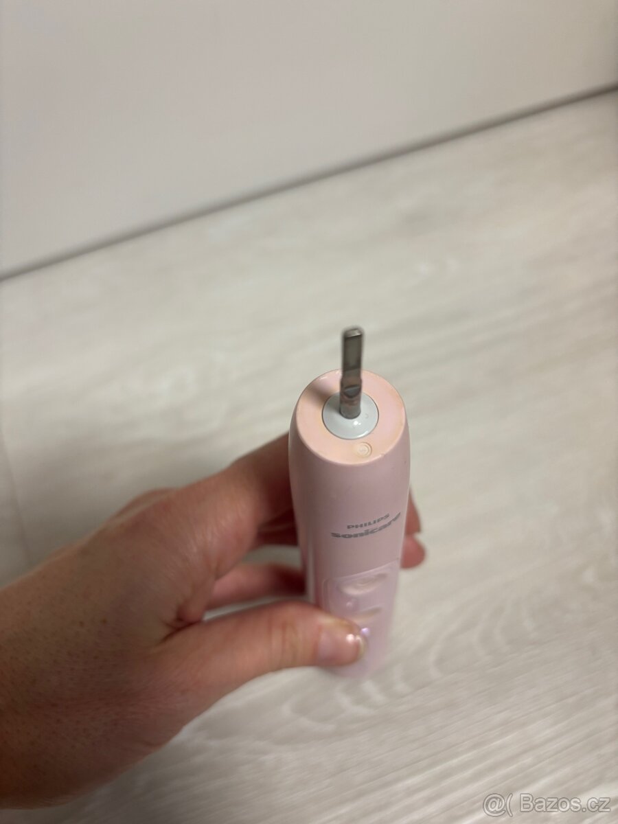 Sonický kartáček Philips - 4