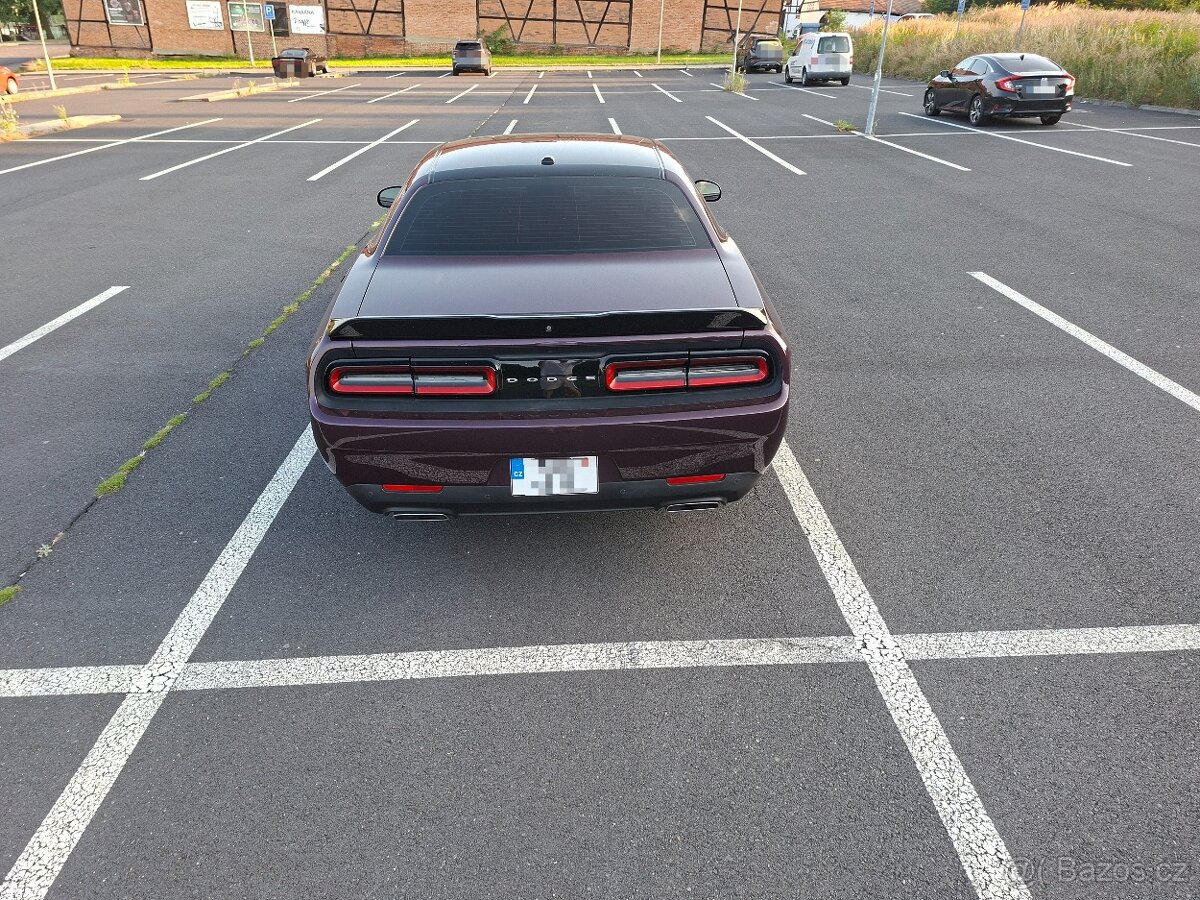 Dodge Challenger 5.7 V8 2021 - 4