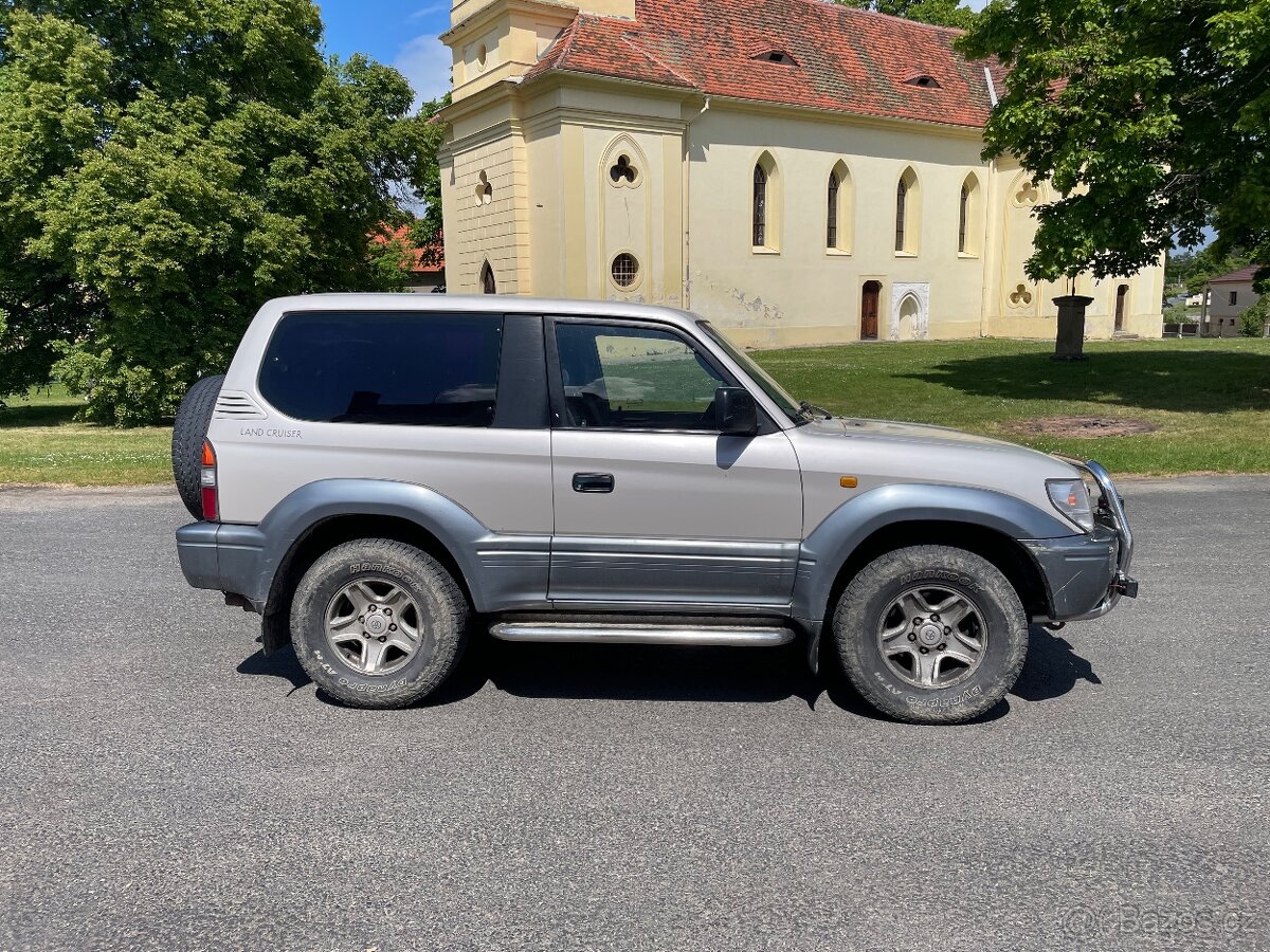 Toyota Land Cruiser 90