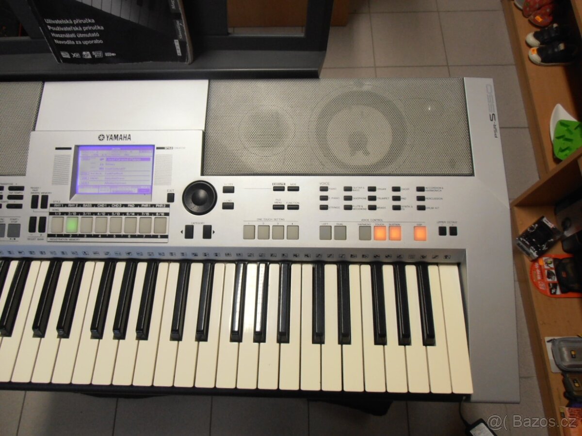 Elektrické klávesy Yamaha PSR-S550 - 4