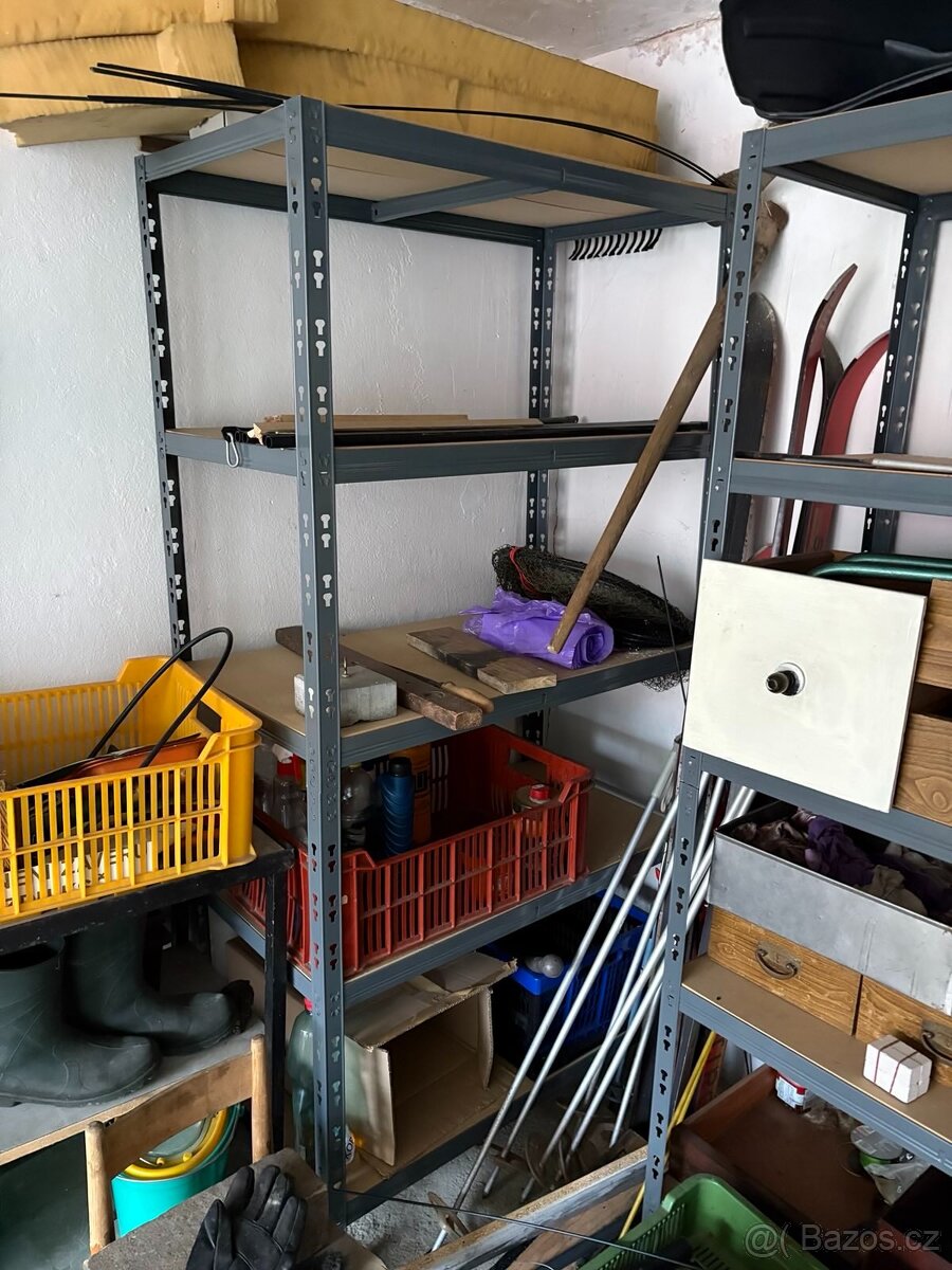 Kovový policový regál - 4