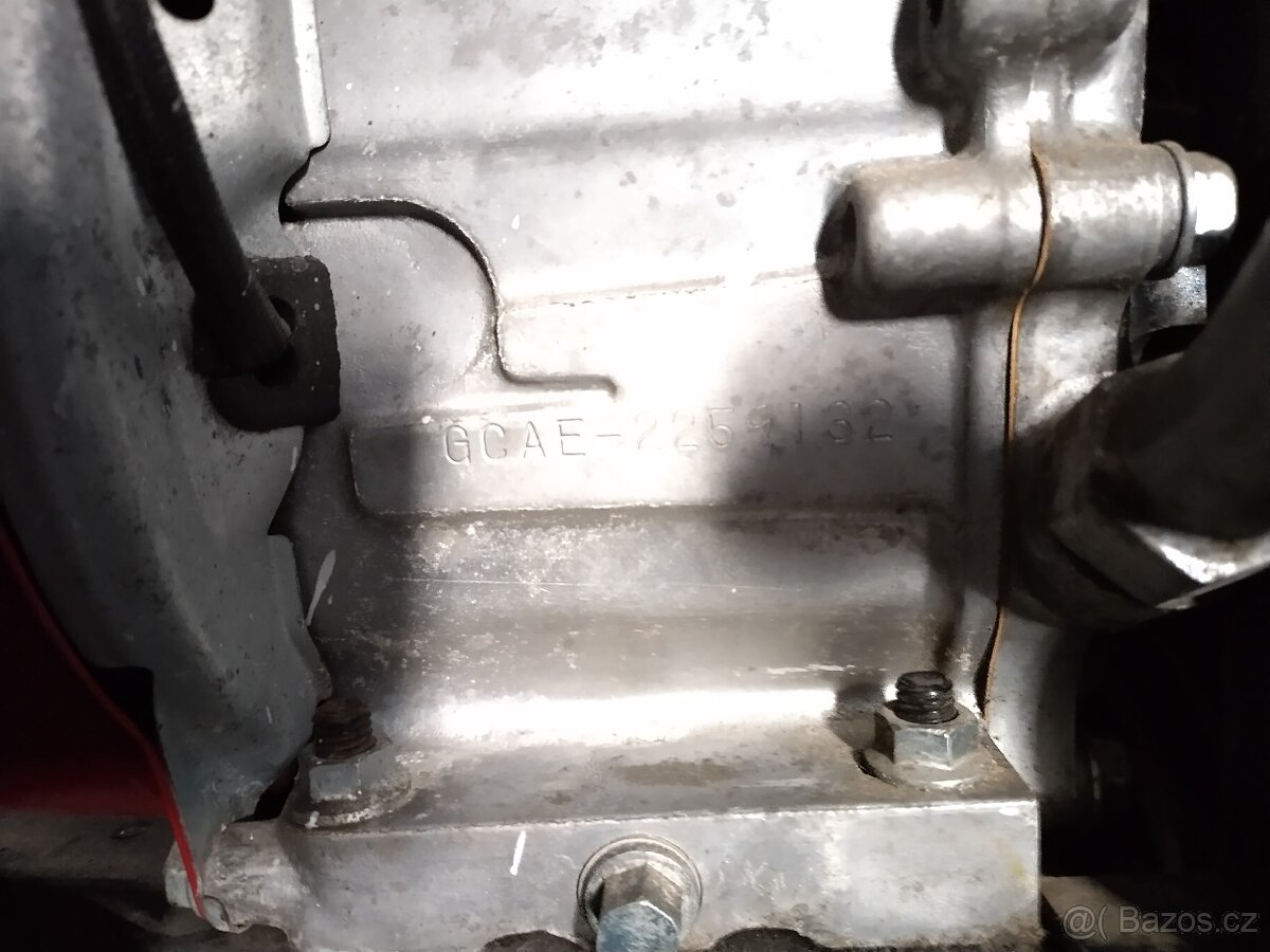 Honda HS760 pásová sněžná fréza - 4