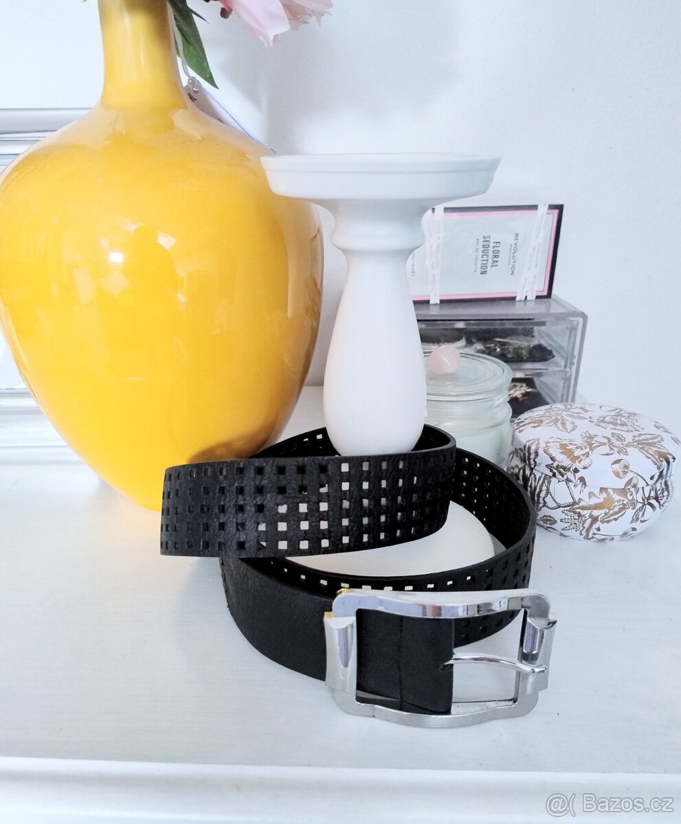 Dámský pásek se stříbrnou sponou - 4