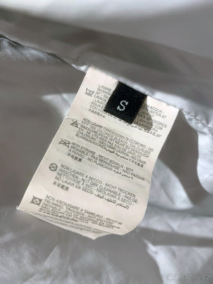 Černá péřová bunda Guess by Marciano - 4