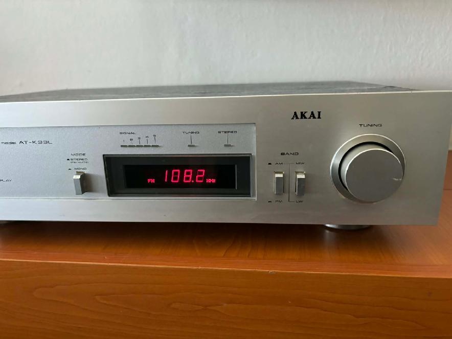Prodám .Rádio AKAI - 4