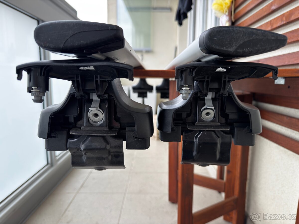 Střešní příčník nosič Thule Superb - 4