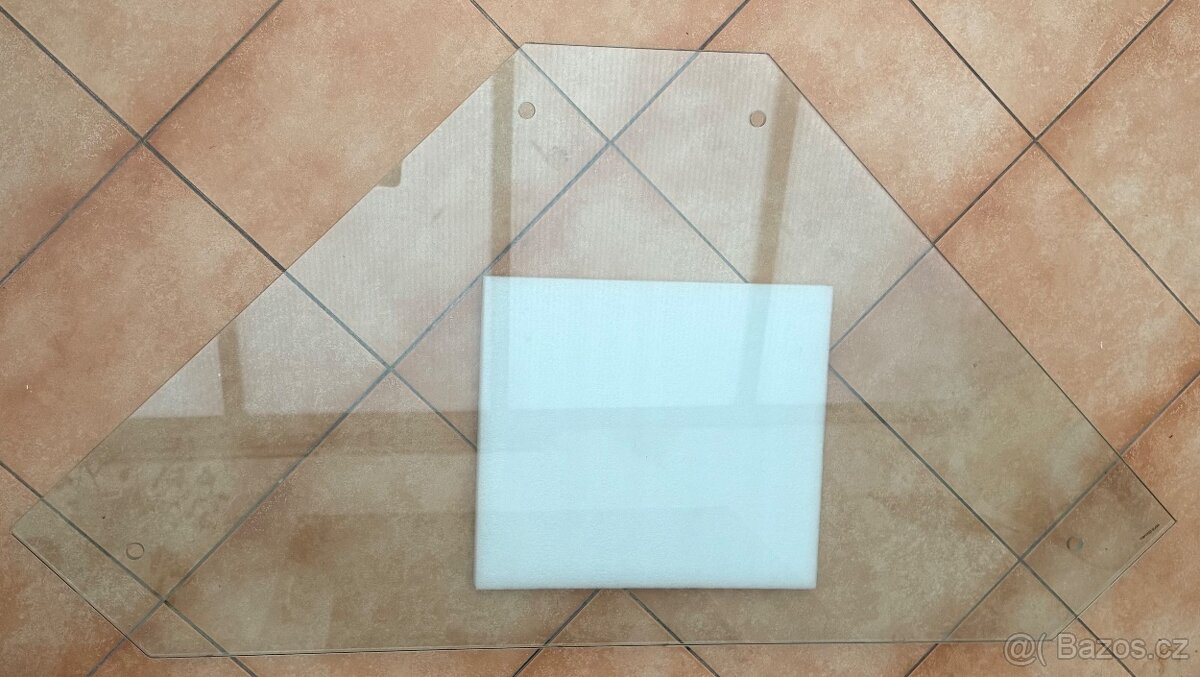 Skleněný konferenční stůl, 1cm tloušťka (těžký, bytelný stůl - 4