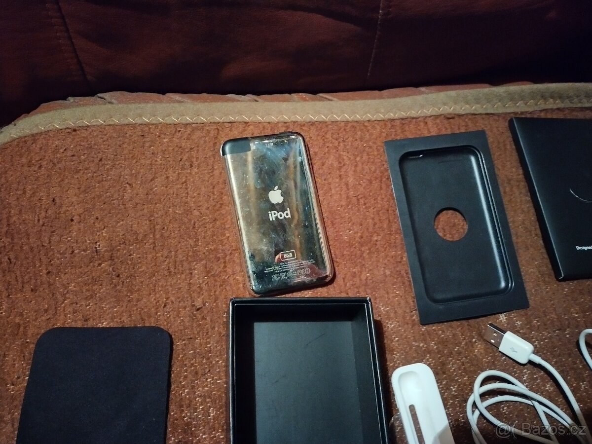Prodám iPod touch 1 - 4