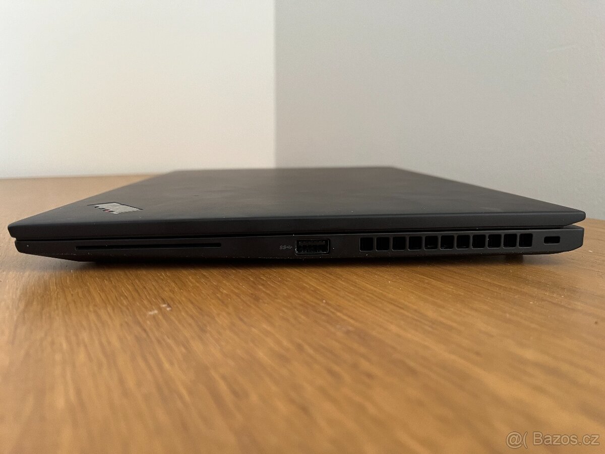 ThinkPad T14s Gen 4 OLED, LTE, 32 GB RAM, záruka 2/2028, DPH - 4