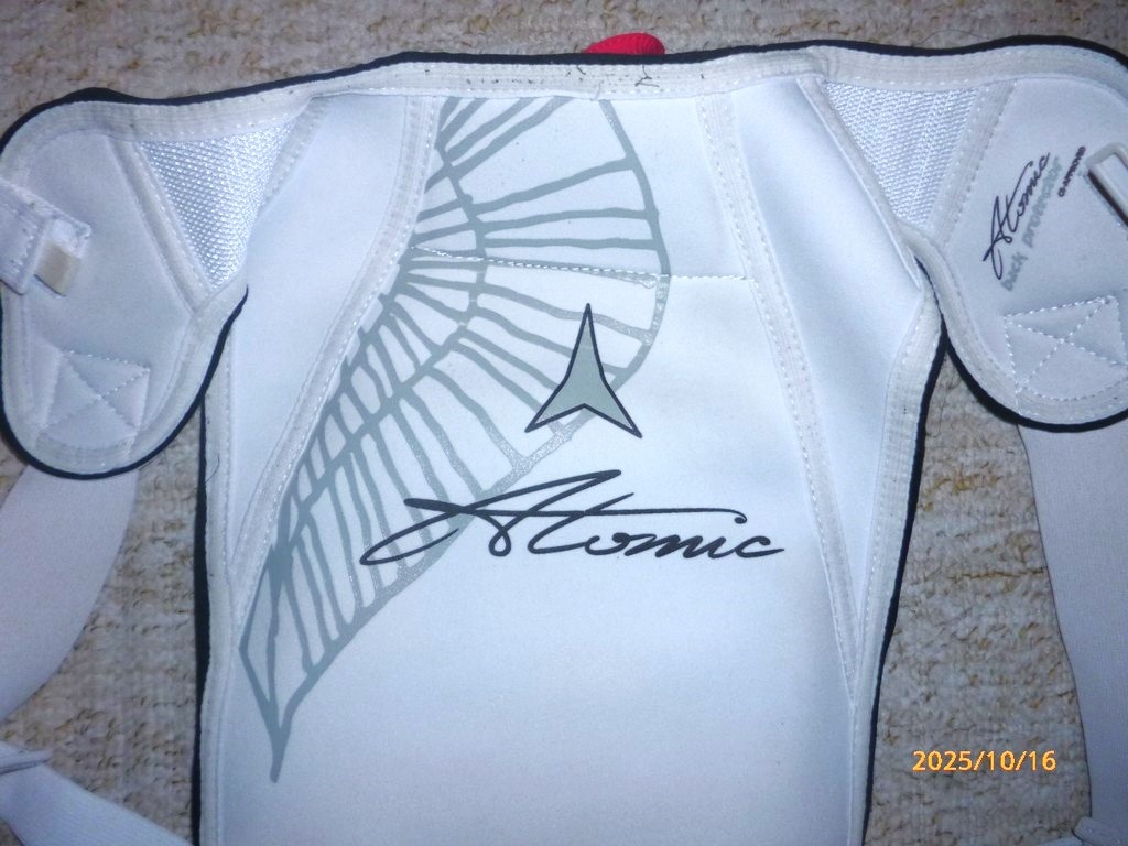 páteřák - ATOMIC - 4