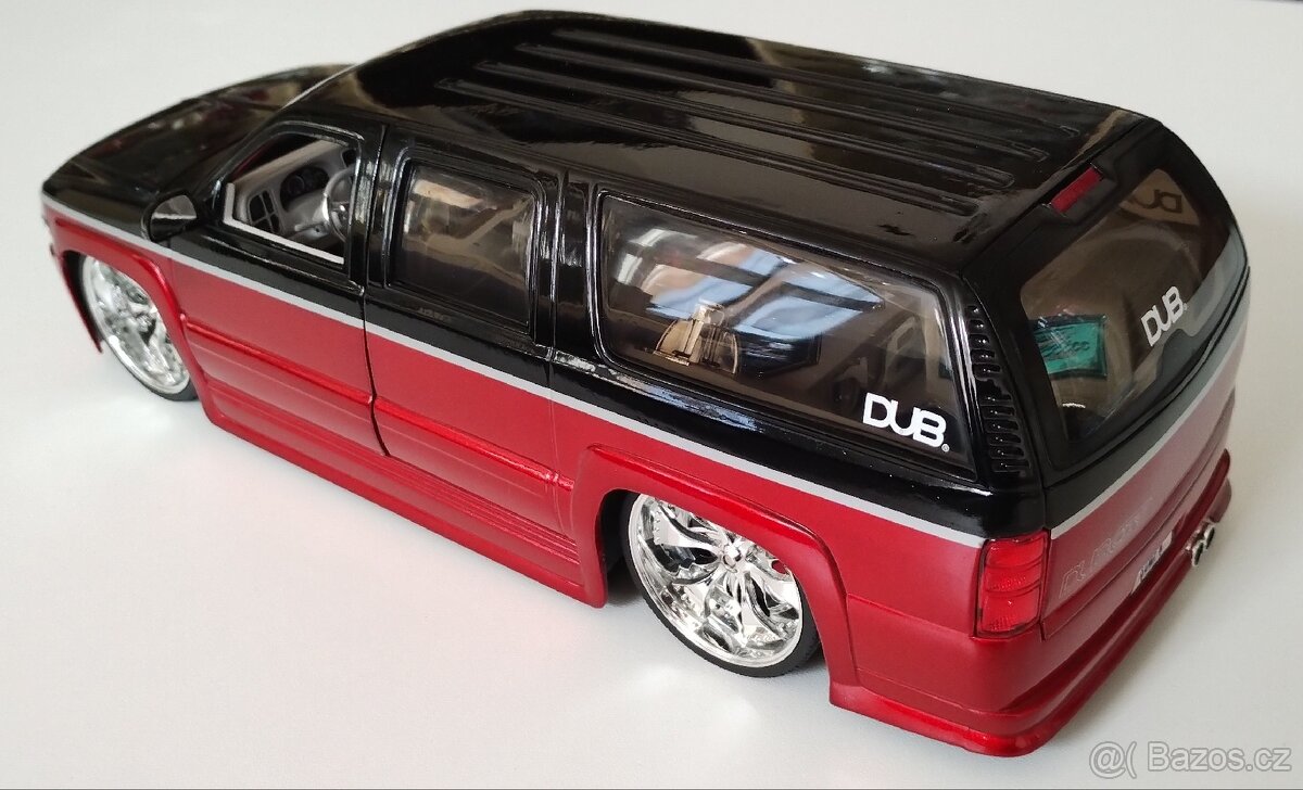 Chevrolet SubUrban 1/18 tuning - 4