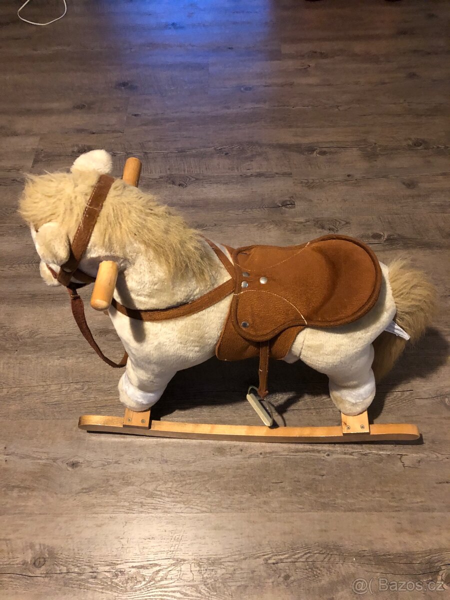 Houpací kůň - 4