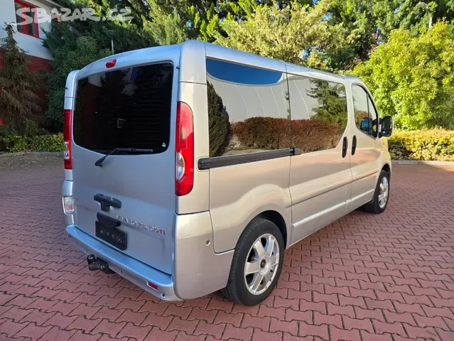 Vivaro 2.5 CDTI 107kW Cosmo 8.míst,Tažné,Klima,Navigace - 4