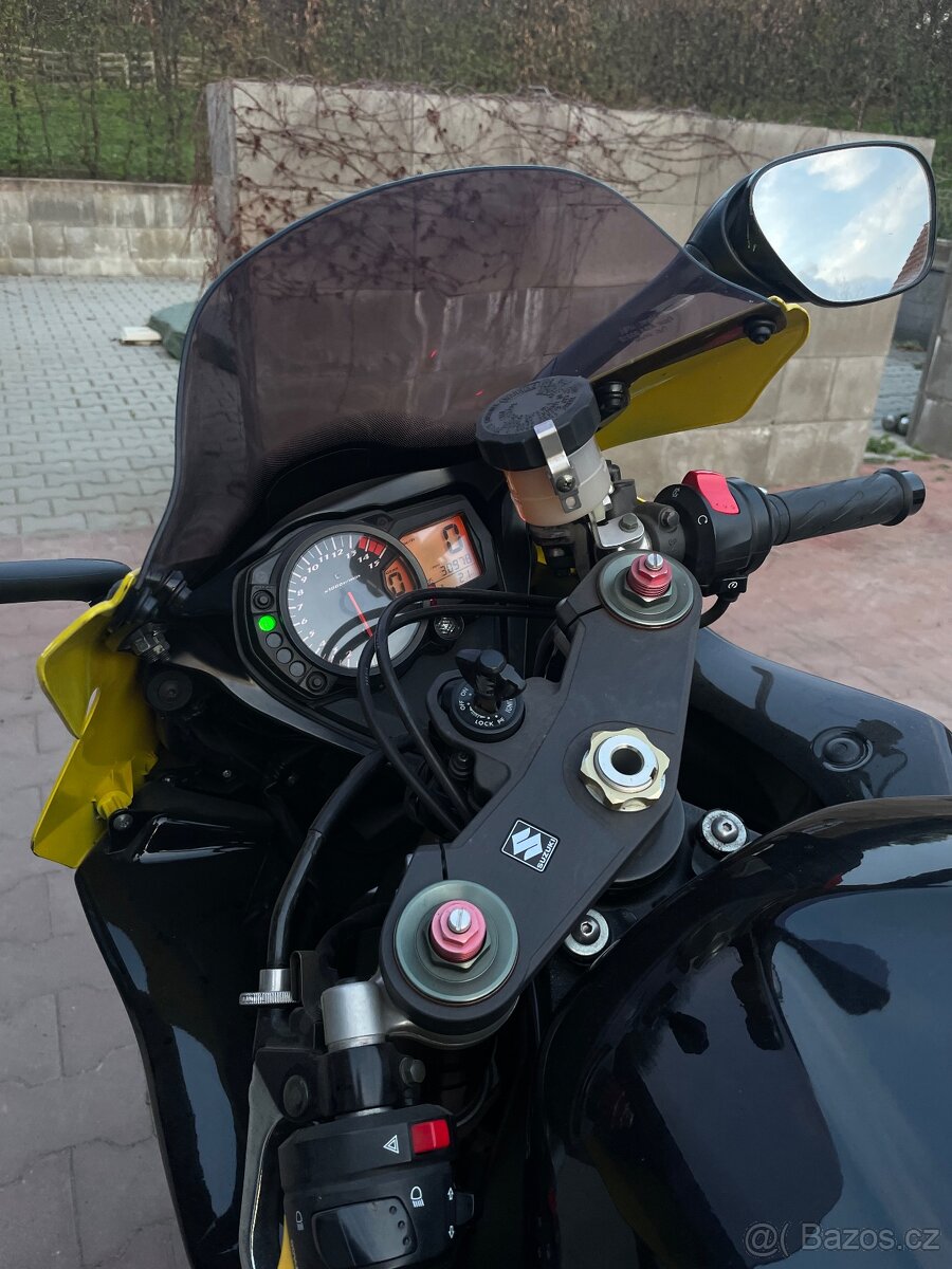 SUZUKI GSXR 1000 K6 - 4