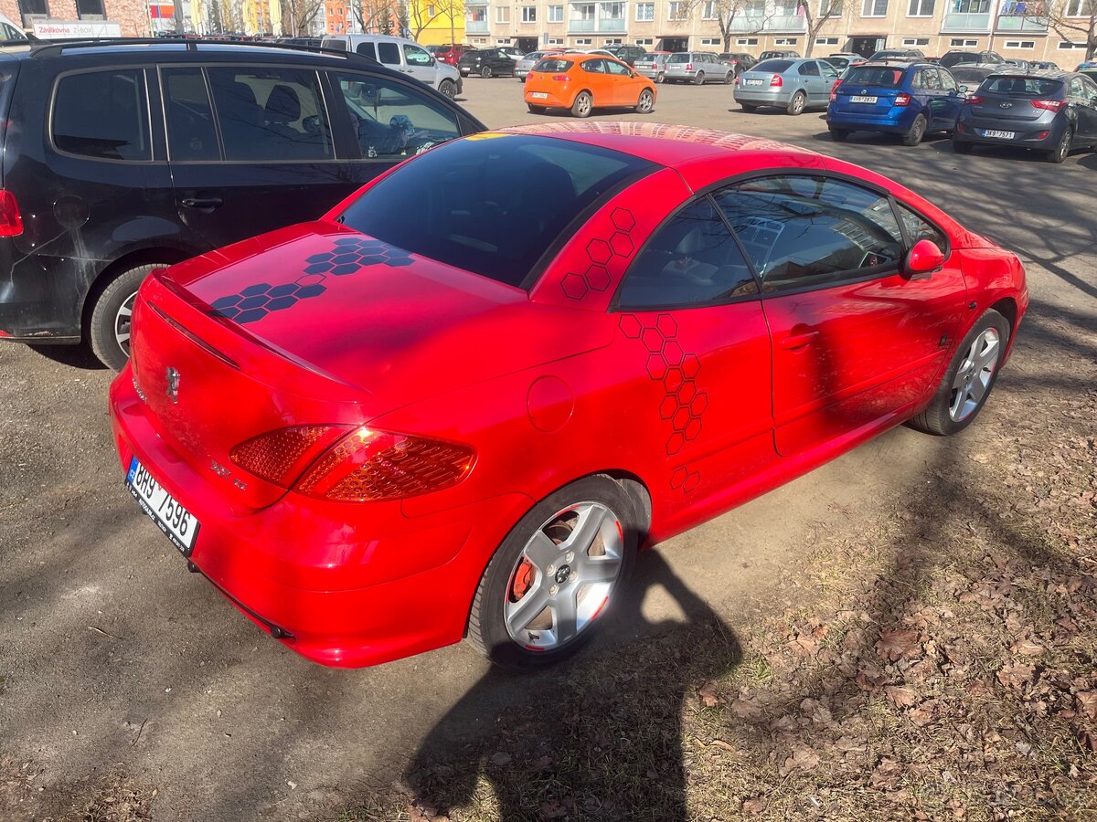 Peugeot 307cc 2.0 benzín 103 kW - 4