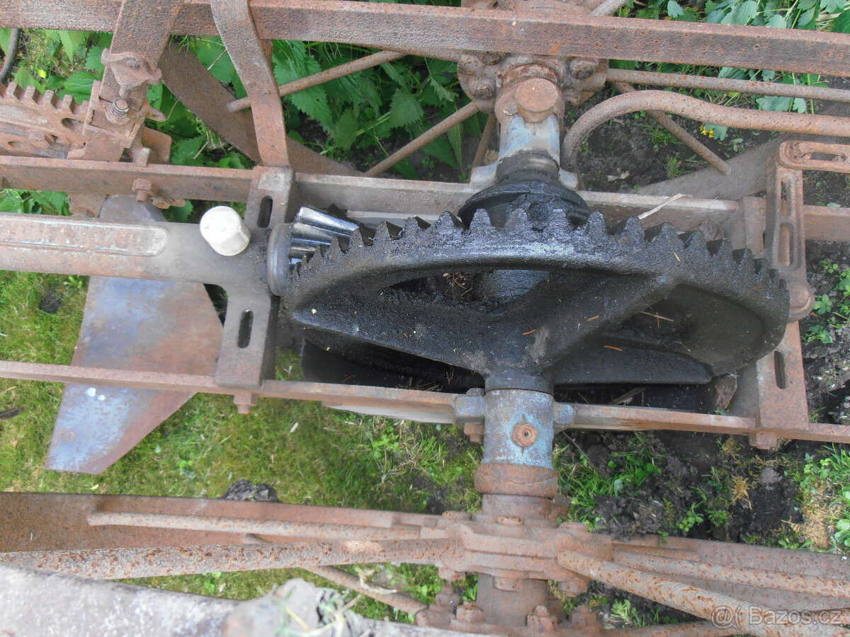 VYORÁVAČ BRAMBOR /ČERT - 4