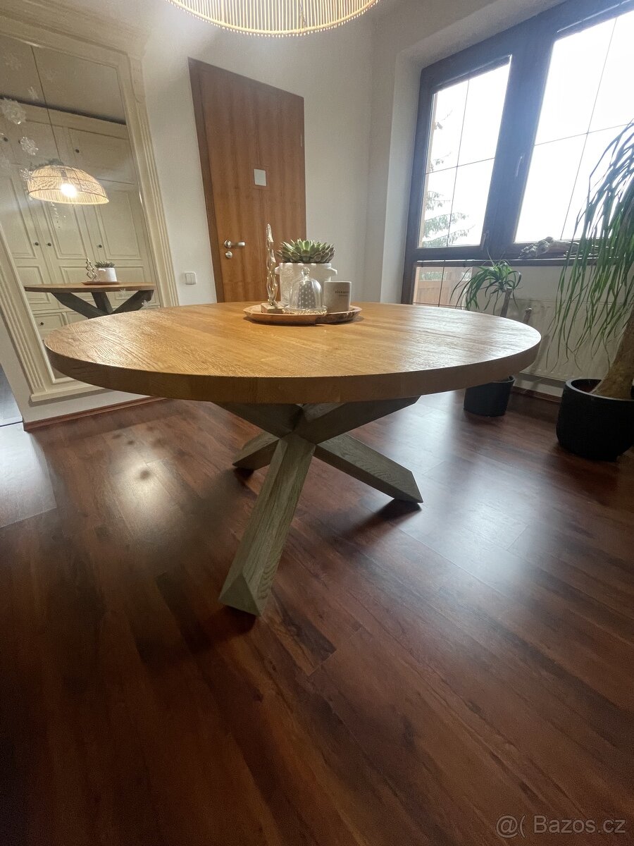 Stůl jídelní z masivu - 4