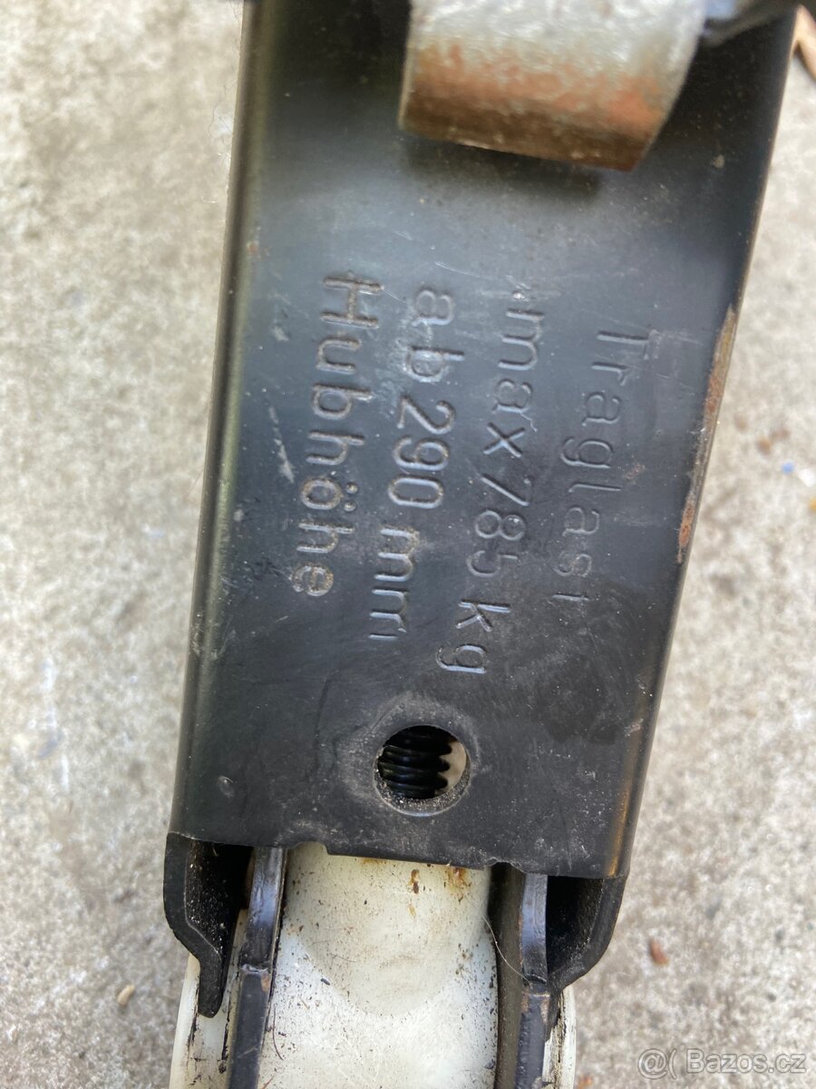 Zvedák starý vw - 4