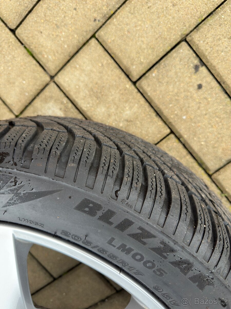 ALU kola Škoda Octavia IV .. 205/55/R17 - 4