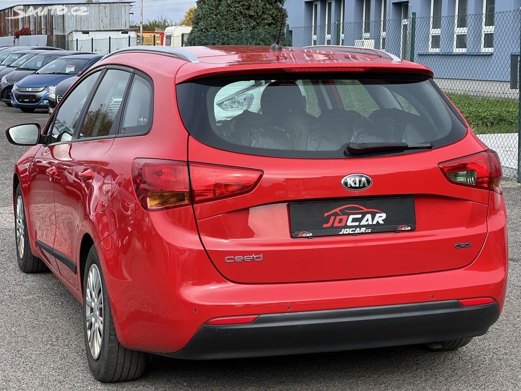 🚗 Kia Ceed 1.6CRDi KOUPENO V ČR odp. DPH - 4