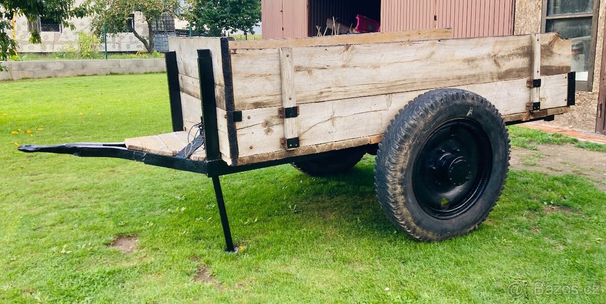 Masivní vlek za traktor, kára na dřevo, univerzální využití - 4