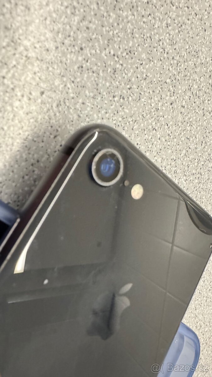 iPhone 8 Black 64GB - 4