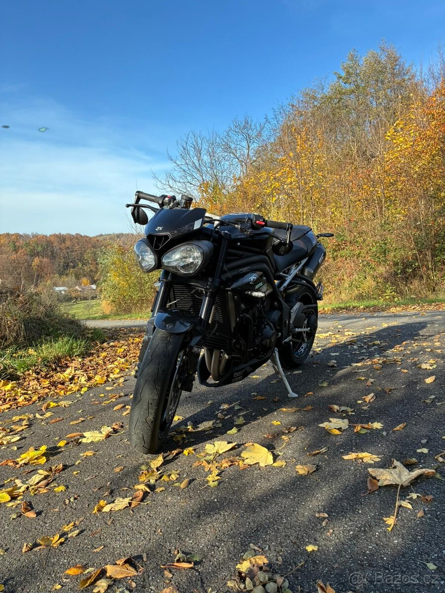 Triumph Speed Triple 1050 RS - 4