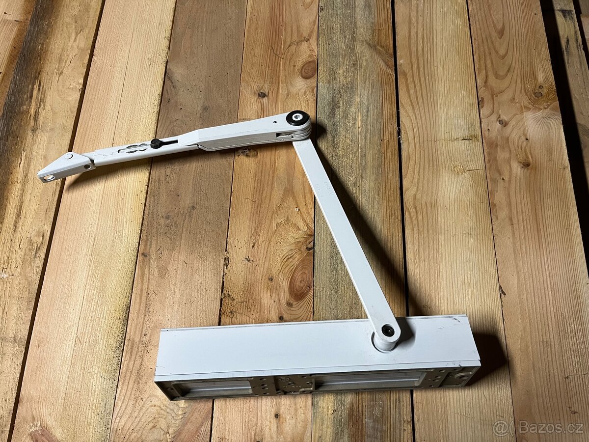 Zavírač dveří - 4