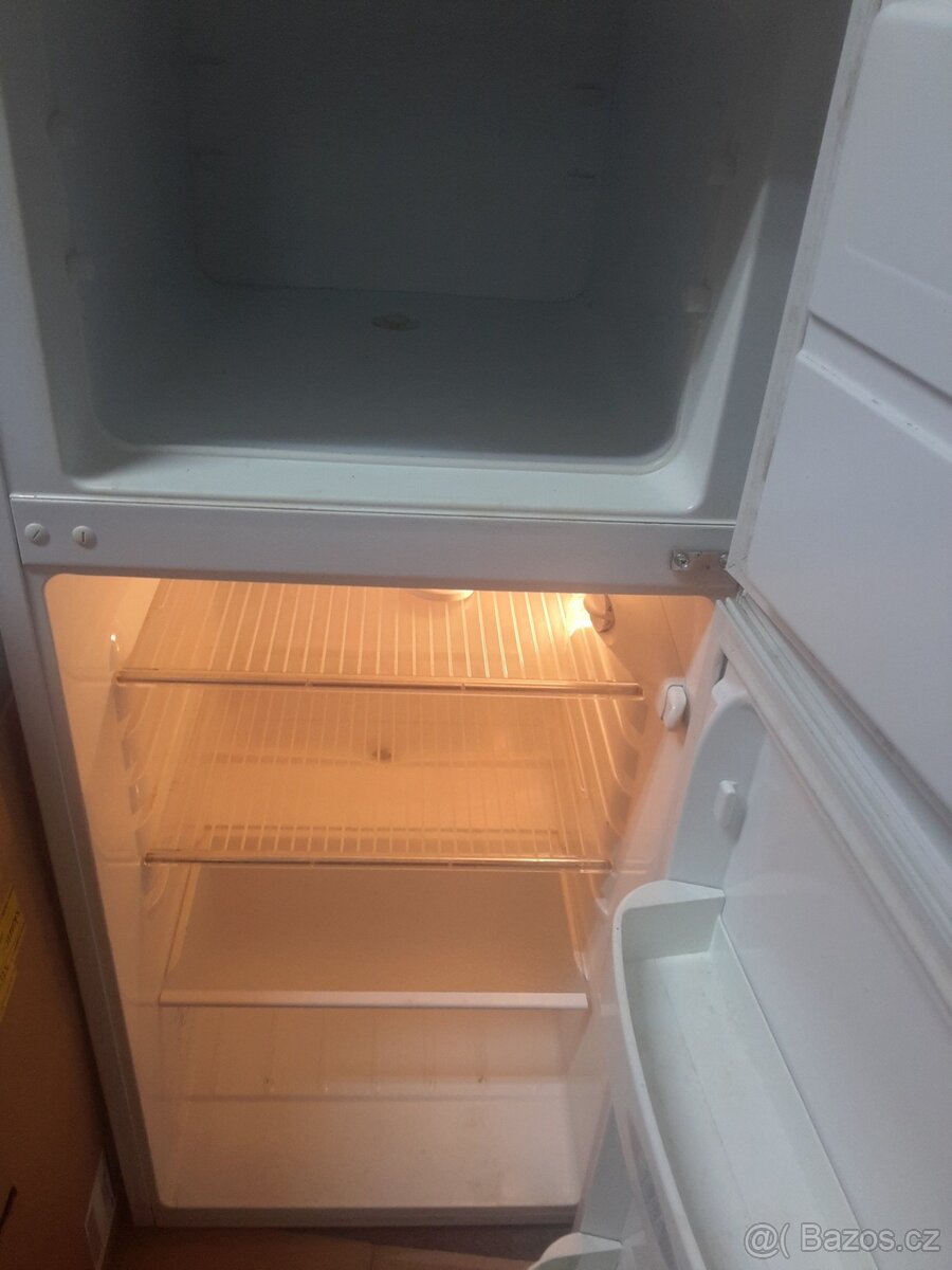 Whirlpool – IKEA velká lednice, výrobník ledu - 4